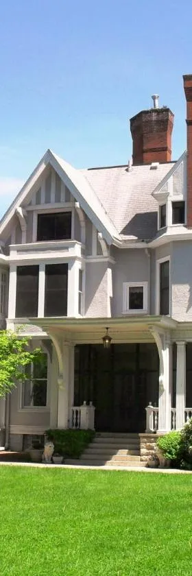 Alexander Mansion Bed & Breakfast，位于威诺纳的酒店