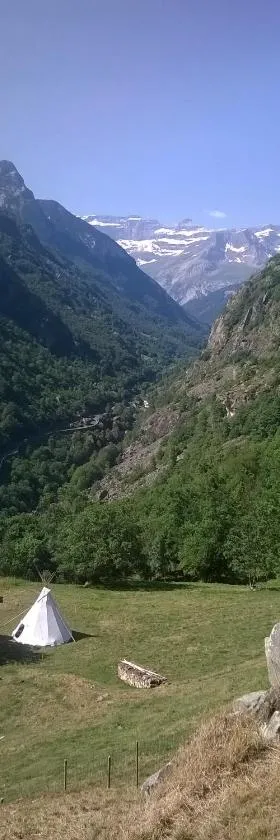 Tipis nature，位于加瓦尔尼的酒店