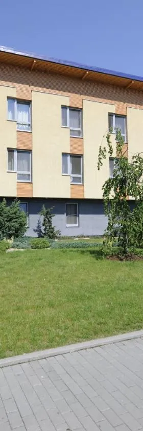 布里阿雷纳酒店，位于Kravaře的酒店