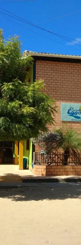 角落蓝色泻湖旅馆，位于拜肖的酒店