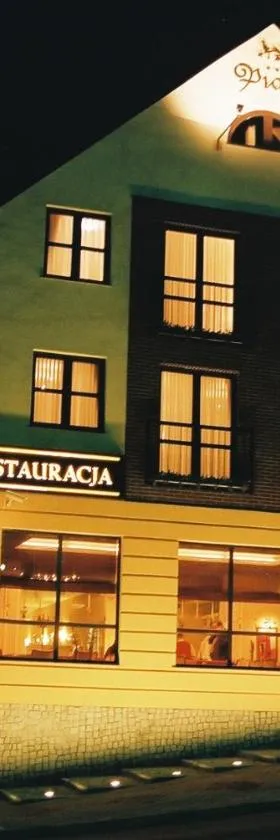 Hotel Piast，位于Cedynia的酒店