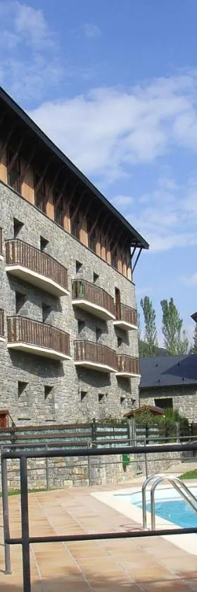 Roca Nevada Suites，位于比利亚努阿的酒店