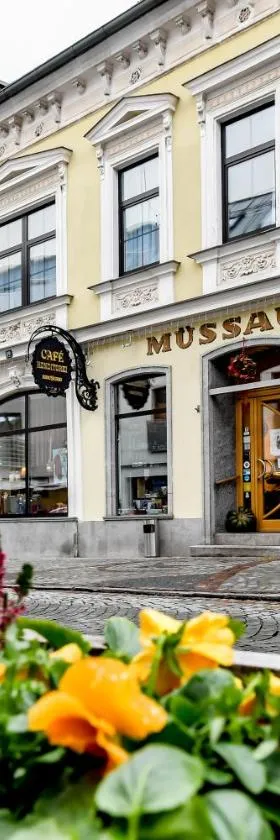 Konditorei Müssauer，位于塔亚河畔魏德霍芬的酒店