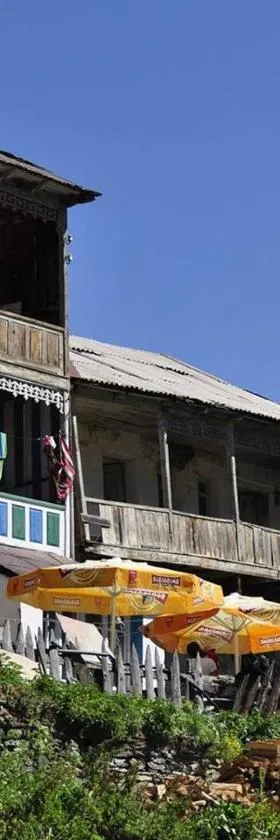 Century House of Larisa，位于梅斯蒂亚的酒店