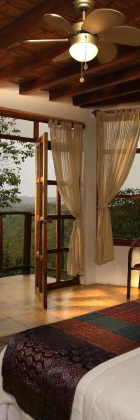 Samai Lodge Holistic Living，位于奥隆的酒店