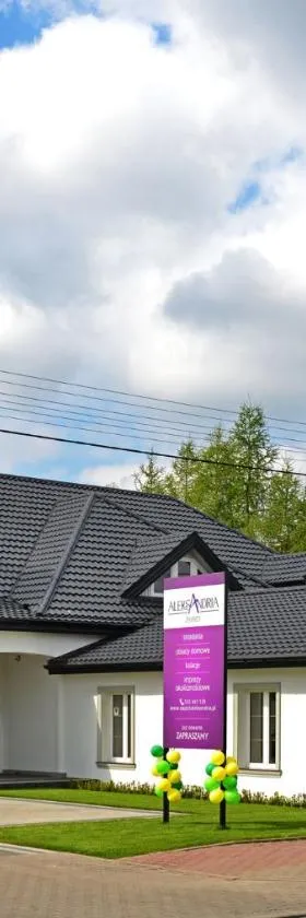 Zajazd Aleksandria，位于罗兹地区亚历山德鲁夫的酒店