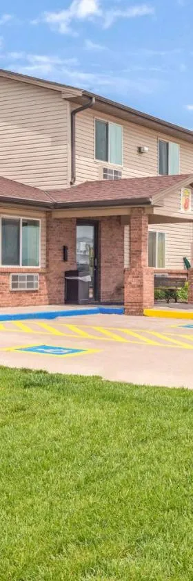 Super 8 by Wyndham Nebraska City，位于Percival的酒店