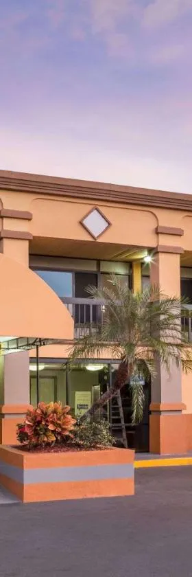 北迈尔斯堡特维乐汽车旅馆，位于北迈尔斯堡的酒店