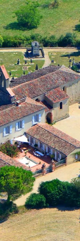 Presbytère de jonquiere，位于拉沃尔的酒店