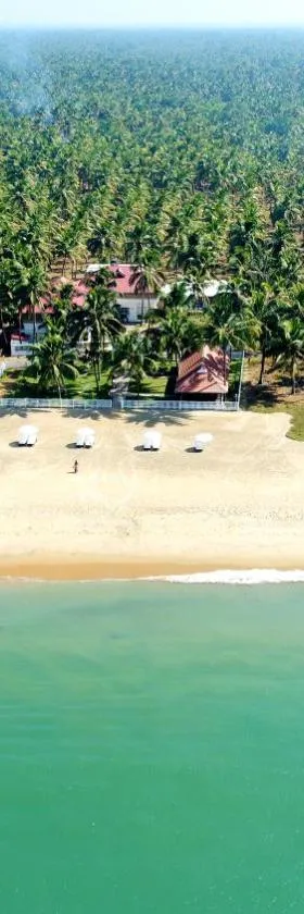 Veda5 Ayurveda Living Village，位于德里久尔的酒店
