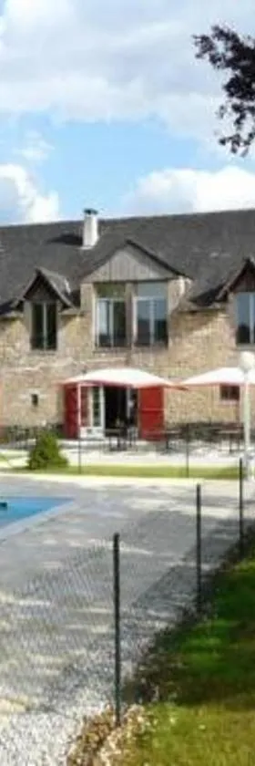 Logis Hôtel Auberge de Cartassac，位于Sarrazac的酒店