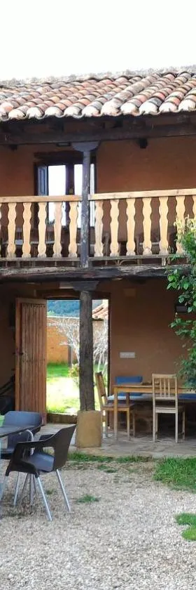 卡萨乡村拉斯艾格达斯酒店，位于Murias de Rechivaldo的酒店