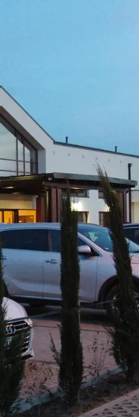 M Club Hotel | Lubie Resort，位于波莫瑞地区德拉夫斯科的酒店