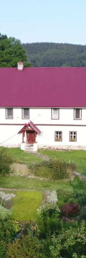 Pod kasztanem gospodarstwo agroturystyczne，位于斯托尼拉斯奇的酒店