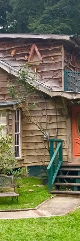 Rushing Stone Cottage，位于Jefferson的酒店