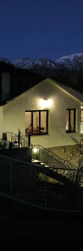 Guesthouse Gonia，位于米克隆科利奥的酒店