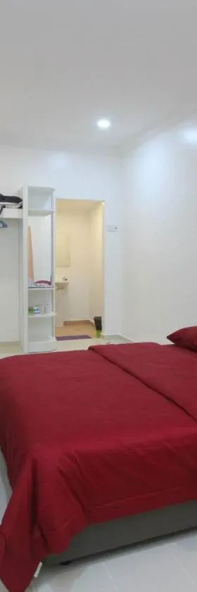 哥打巴鲁机场中转索菲宾馆，位于Pengkalan Cepa的酒店