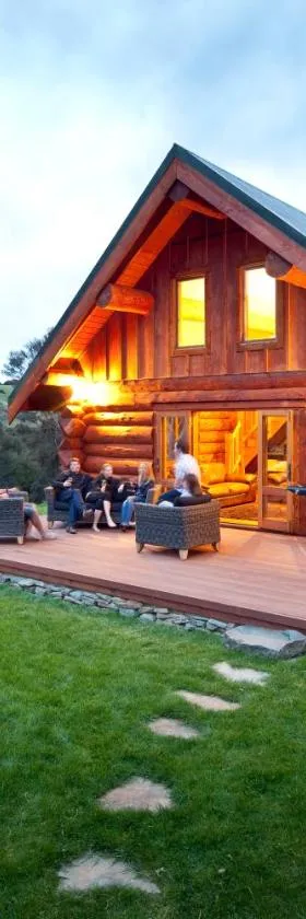 Cascade Creek Retreat - near Dunedin，位于Milton的酒店