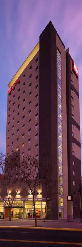 圣地亚哥普罗维登宜必思酒店，位于圣地亚哥的酒店