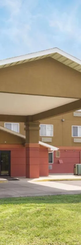 Baymont Inn & Suites by Wyndham Huber Heights Dayton Northeast，位于胡伯高地的酒店