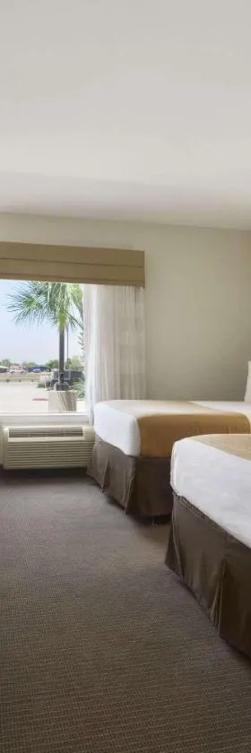PetroStay Inn & Suites Cotulla，位于科图拉的酒店