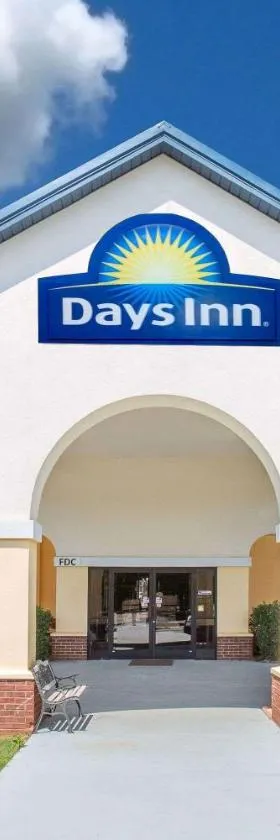 Days Inn by Wyndham Lincoln，位于Lincoln的酒店