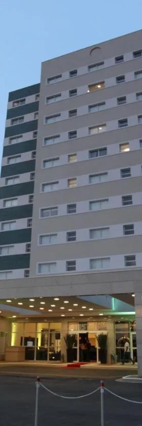 Porto Feliz Executive Hotel，位于费利斯港的酒店