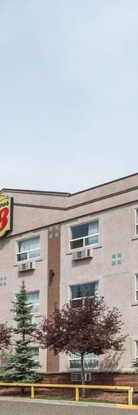 西埃德蒙顿速8酒店，位于埃德蒙顿的酒店