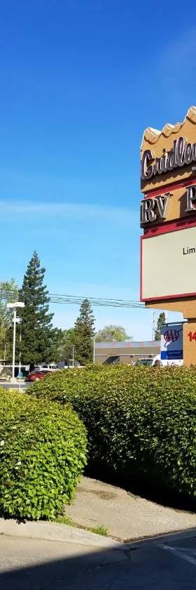 Gridley Inn & RV Park，位于Gridley的酒店