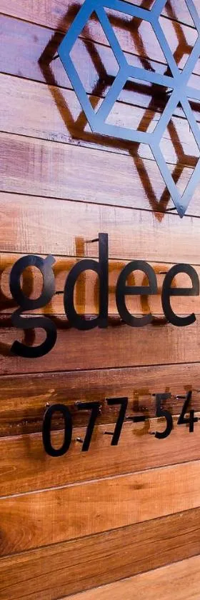 Pugdee Hotel，位于Lang Suan的酒店