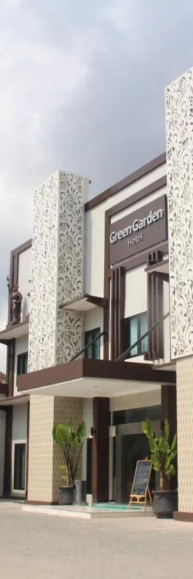 Green Garden Hotel，位于Tuban的酒店