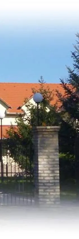 Király Lovastanya Panzió，位于Jánoshalma的酒店