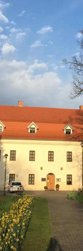 Zámek Havířov，位于哈维若夫的酒店