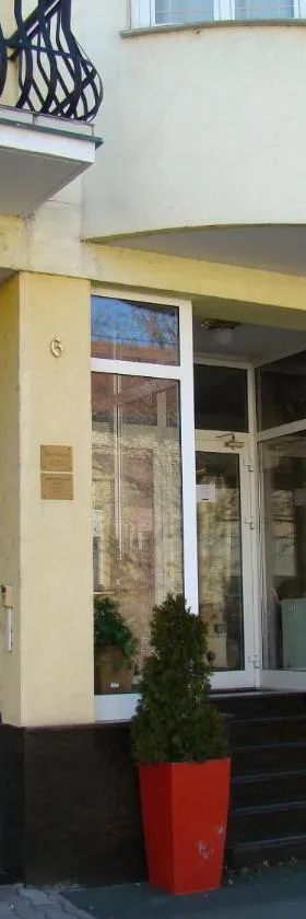 Hotel Vila Ariston，位于奥西耶克的酒店