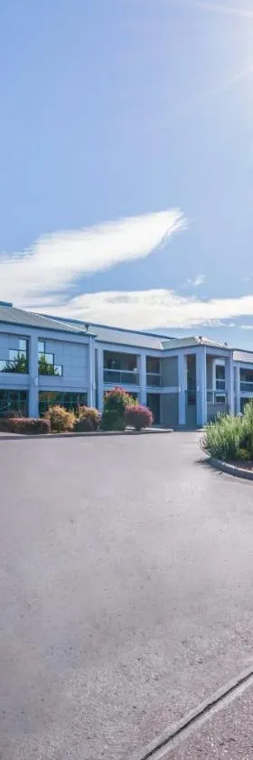 Americas Best Value Inn Phoenix Medford，位于凤凰城的酒店
