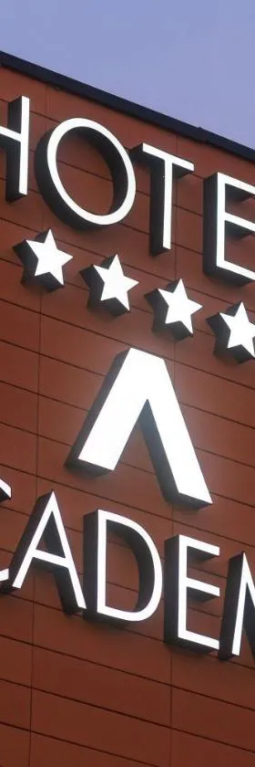 学术酒店，位于萨格勒布的酒店