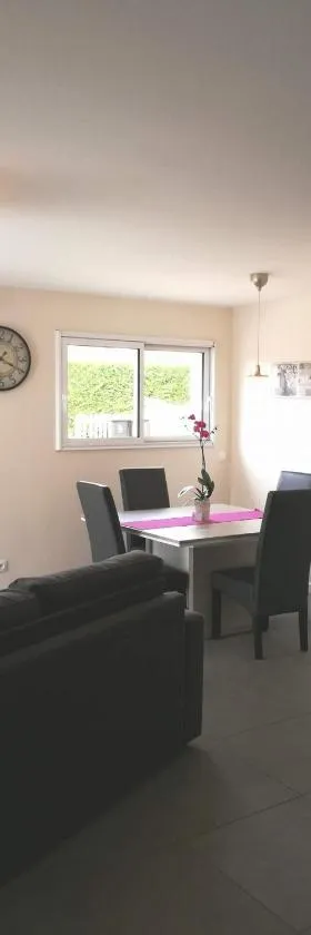La Maison De Lena，位于Grézillac的酒店