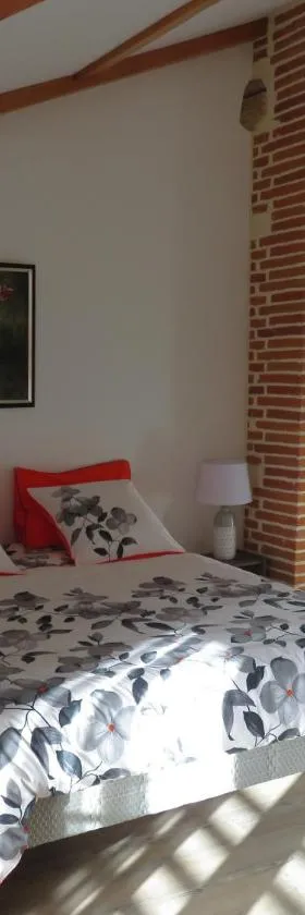 Chambres d'Hôtes Lieu Dit Cruzel，位于穆瓦萨克的酒店