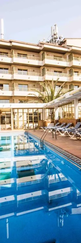 Hotel Victoria Spa & Splay Center，位于塞古德卡拉斐的酒店