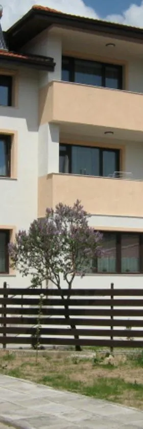 Khan Krum House & Apartments for rent，位于Elin Pelin的酒店