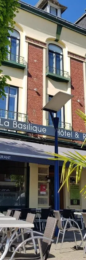 Logis Hotel & Restaurant de la Basilique，位于阿尔贝的酒店