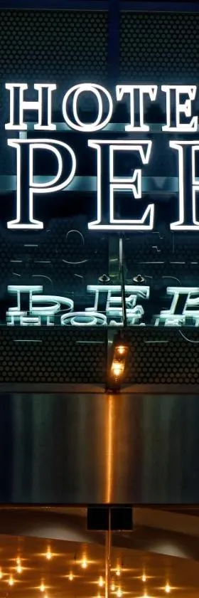 科隆歌剧院酒店，位于科隆的酒店