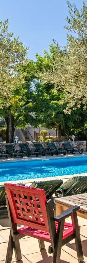 Logis Hôtel Restaurant L'Escarbille，位于圣马丁阿尔代什的酒店