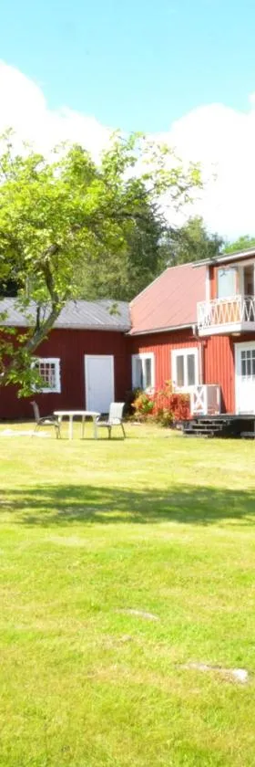 Ett hus med 3 sovrum med supersnabba internet fiberanslutningen 1000mb-100mb i Hög, 7 minuter från Hudiksvall，位于胡迪克斯瓦尔的酒店