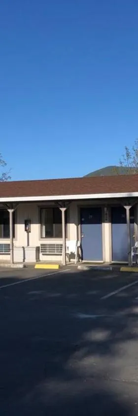 可尔斯维尔汽车旅馆，位于Kelseyville的酒店