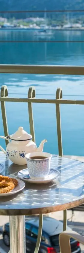Tourist Boutique Hotel，位于阿尔戈斯托利翁的酒店