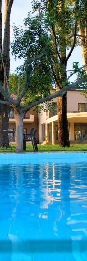 Corali Resort，位于阿格里尼翁的酒店