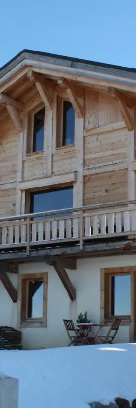 Appartement alp'intages，位于孔布卢的酒店