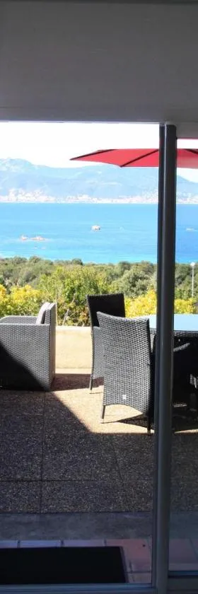 Villa Ghiatone，位于皮耶特罗塞拉的酒店