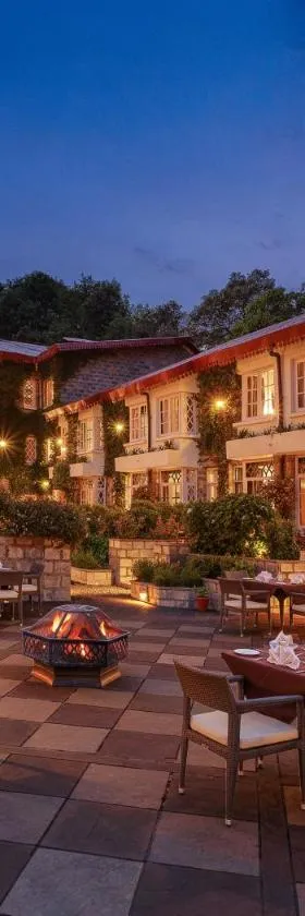 The Naini Retreat, Nainital by Leisure Hotels，位于奈尼塔尔的酒店